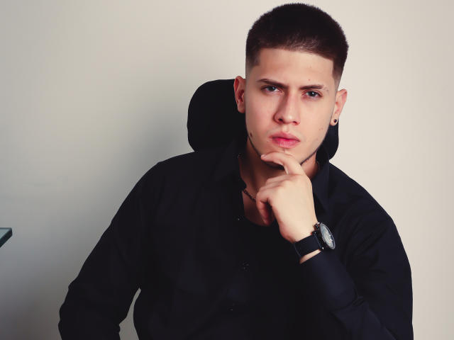 SebastiianMaxime - Live sex cam - 18576762