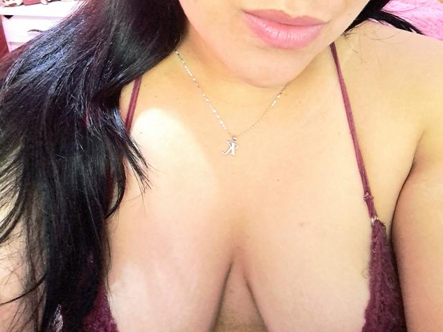 VivianaThomson - Live sexe cam - 18577090