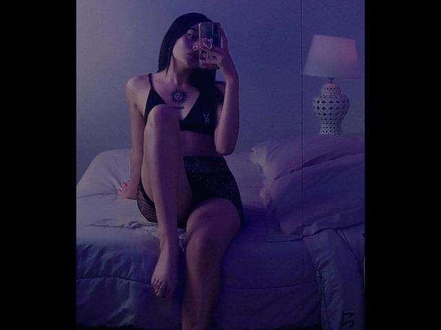 SalomeMille - Live sex cam - 18578398