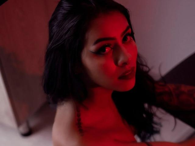 EmilieeSanchez - Live porn &amp; sex cam - 18582066