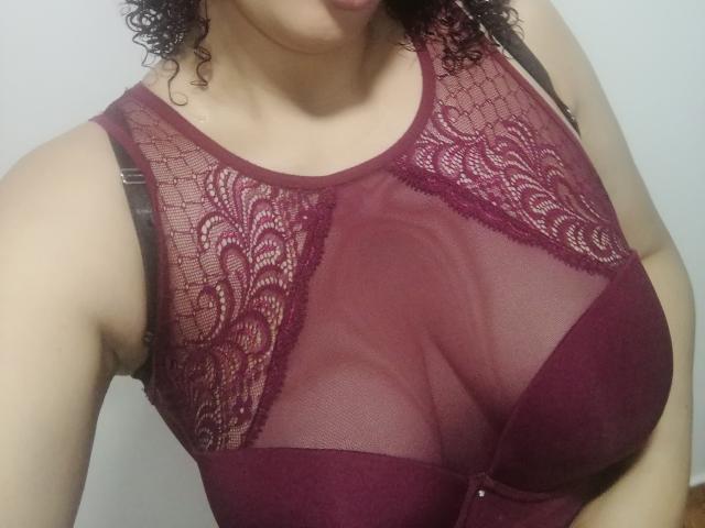 VioletaSwitch - Live Sex Cam - 18582822