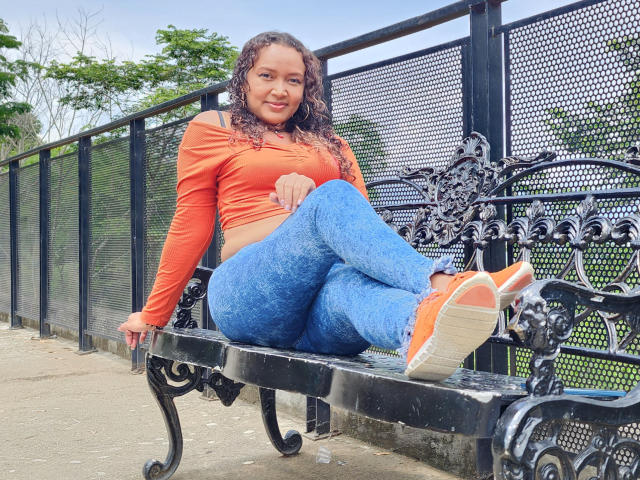 BetzabethMiller - Live Sex Cam - 18598814