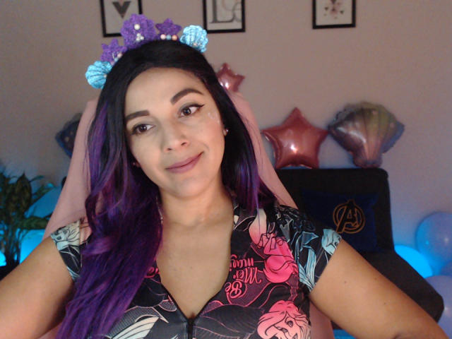 PrettyEllie - Camera khiêu dâm &amp; quyến rũ trực tiếp - 18601798