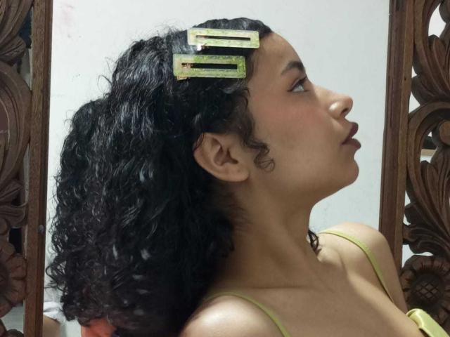 HeilyPeterson - Live sex cam - 18606034