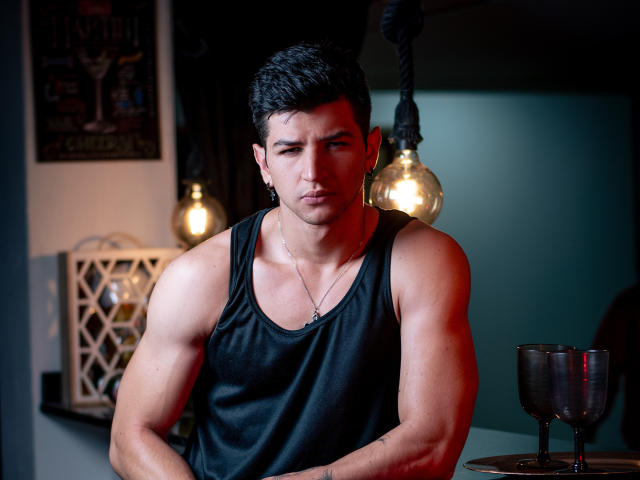 ZackCooper - Live Sex Cam - 18615934