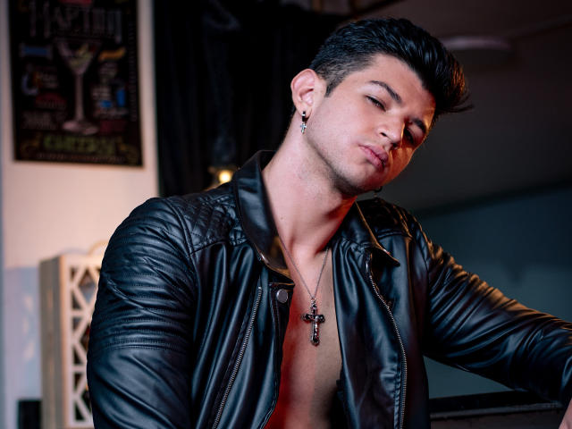 ZackCooper - Sexe cam en vivo - 18615958