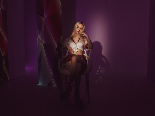 LexyGlam - Live sex cam - 18621794