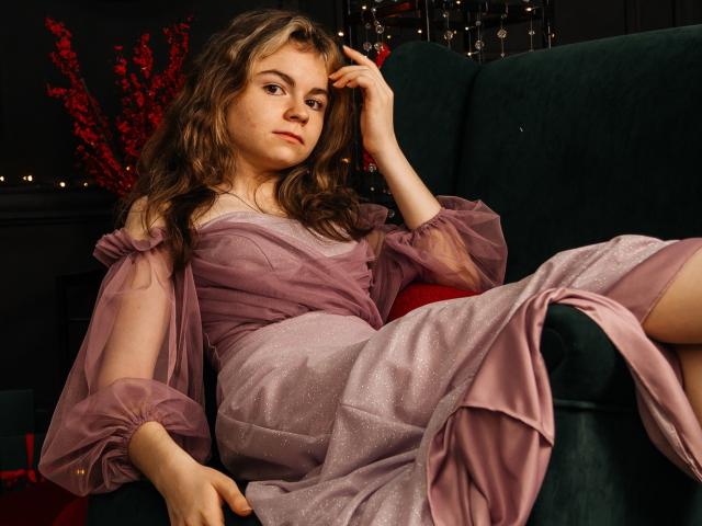 TinaRedly - Live sex cam - 18638978