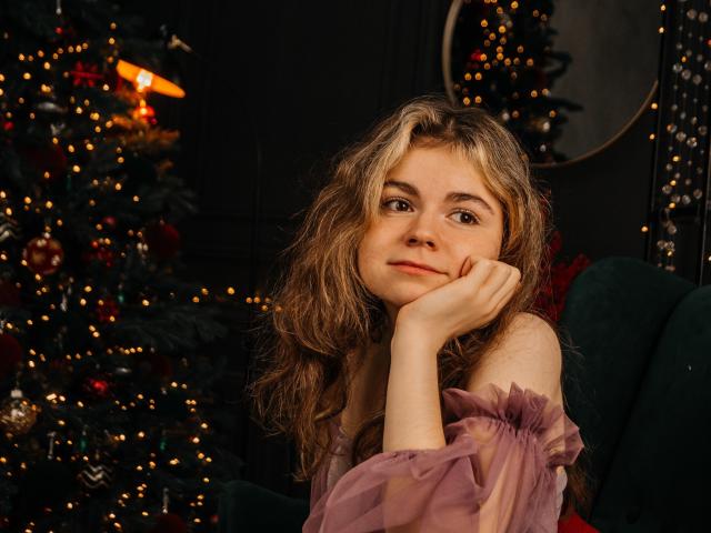 TinaRedly - Live sex cam - 18639026