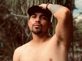 CamiloAndreus - Live sex cam - 18640826