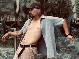 CamiloAndreus - Live sex cam - 18640870