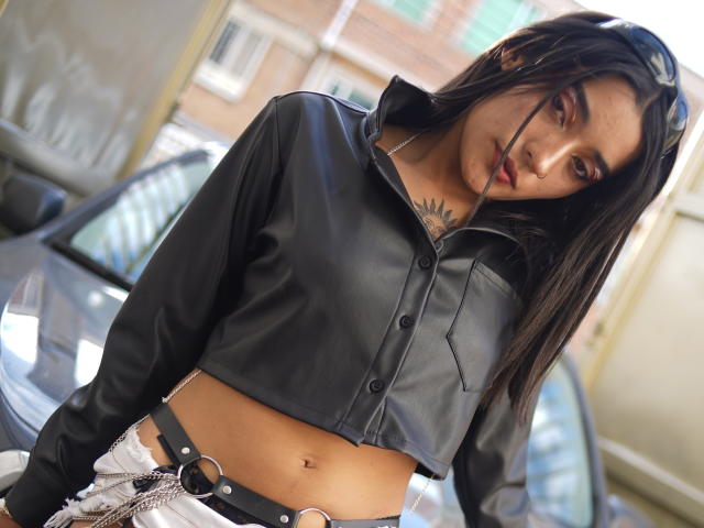 SalomeMille - Live porn &amp; sex cam - 18642638