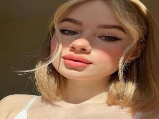 SofiaBon - Live porn &amp; sex cam - 18647678