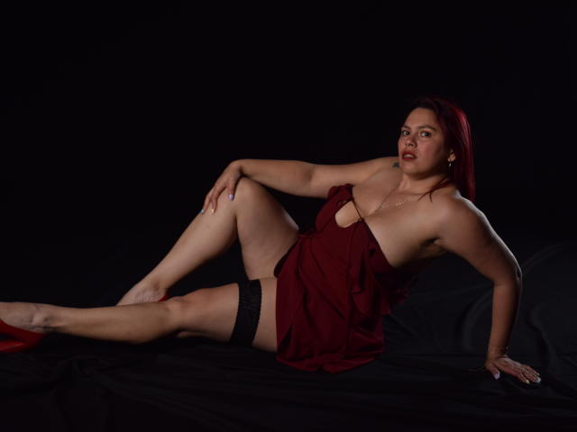 SalmaBrown - Live Sex Cam - 18649362