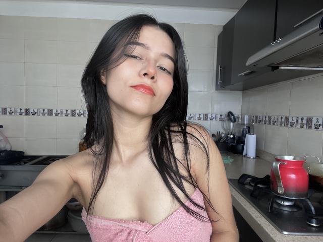 DeisyWest - Live porno og sexkamera - 18667370