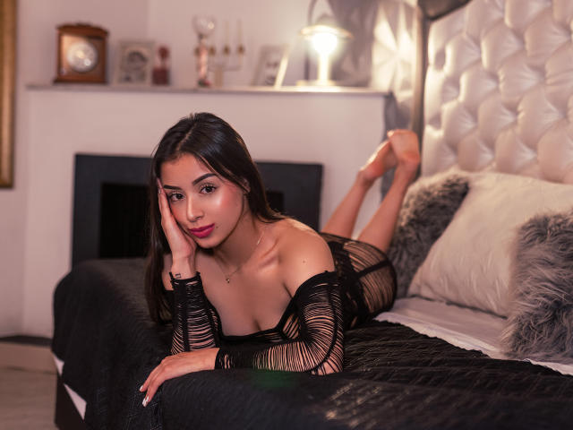 AntonellaaRossy - Live porn &amp; sex cam - 18675666