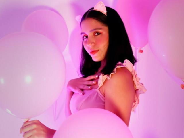 AlesaTovar - Live sex cam - 18680002