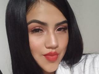 LucyThompsonn - Sexe cam en vivo - 18685034