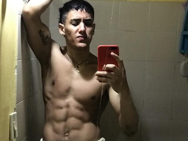 DereckHarris - Live sex cam - 18688294
