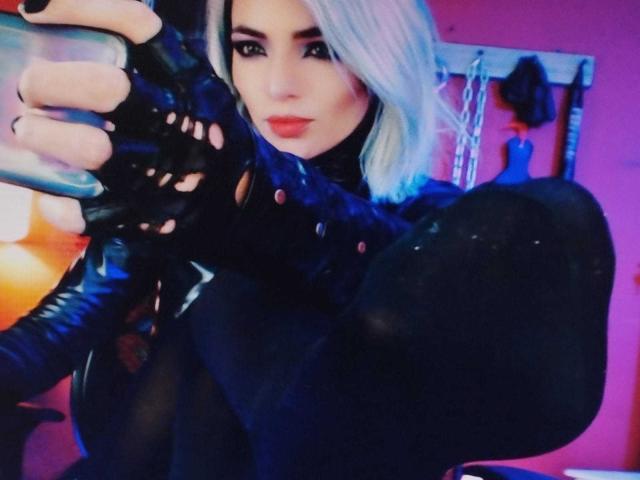 MisssDarkLady - Sexe cam en vivo - 18695210