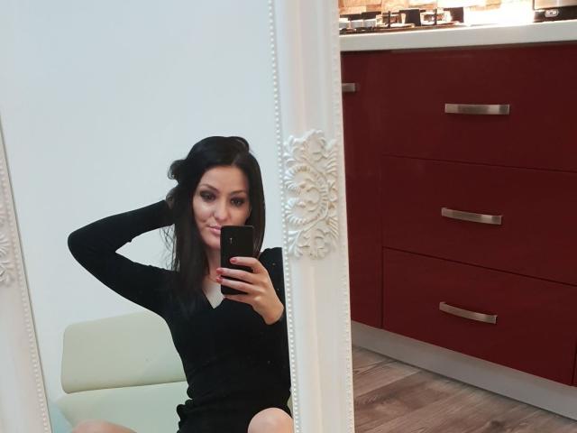 JoliDanielle - Live sex cam - 18700590
