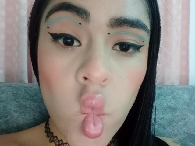 StellaBeckker - Live sex cam - 18707350