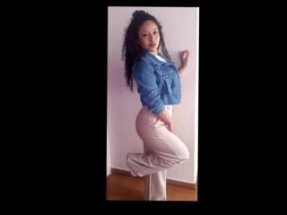 MelaniMouille - Live sexe cam - 18714406