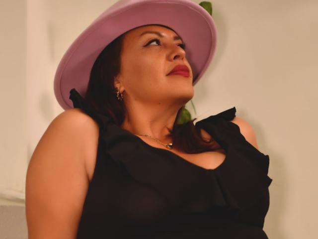 ClaraxCortes - Live sex cam - 18715974