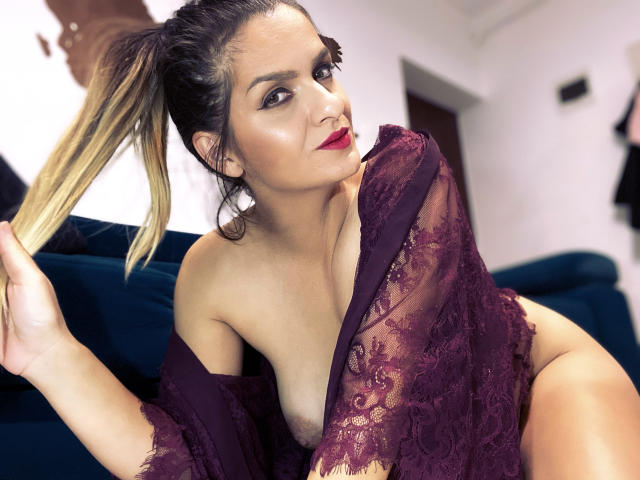 ReveMignoneX - Sexe cam en vivo - 18716450