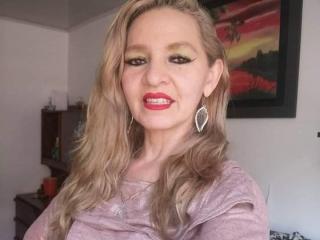 CharllotteGrey - Live porn & sex cam - 18717534