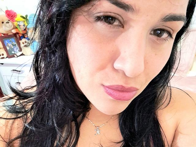 VivianaThomson - Porno na żywo i seks kamera - 18728414