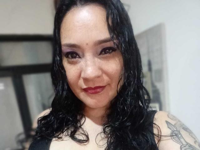 AlaiaDolly - Live sex cam - 18730106