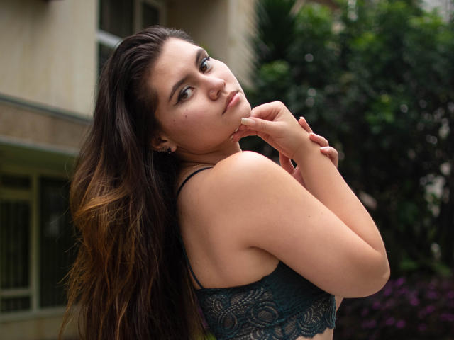 AbbyyCollins - Live Sex Cam - 18730462