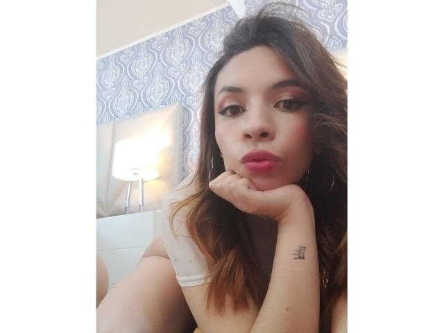 VioletaStone - Live porn &amp; sex cam - 18734982
