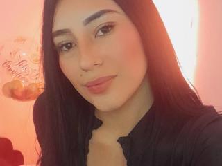 PauletteQui - Live porn & sex cam - 18743318