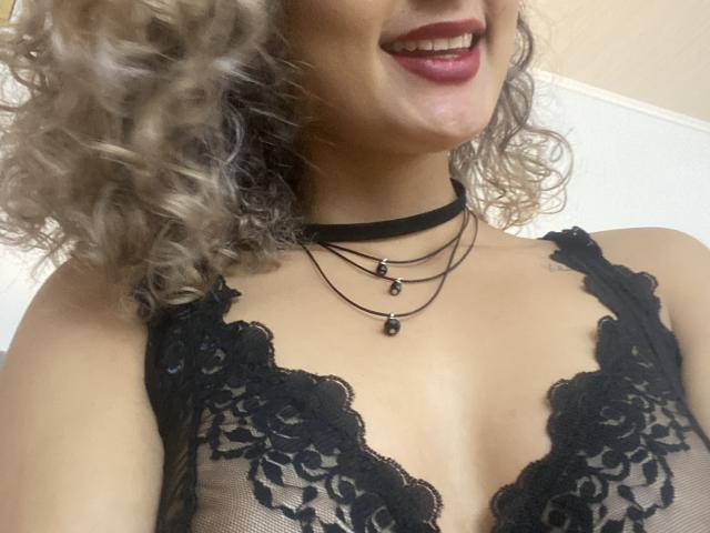 FloraSaenz - Live sexe cam - 18749162