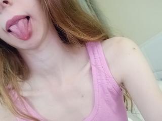 OliviaSweety - Live sex cam - 18750662