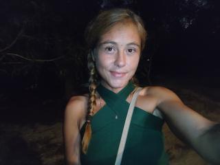LaureenCathryn - Live porn &amp; sex cam - 18753978