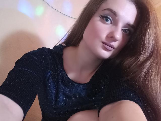 KariMillie - Live sex cam - 18763318