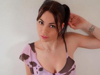 JuneLaFrenchie - Live sex cam - 18764966