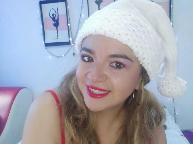 NaugthyCurvy - Live sex cam - 18771018