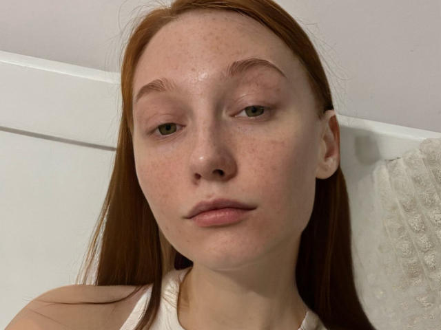 EmmaRedFoxy - Live porn &amp; sex cam - 18773750