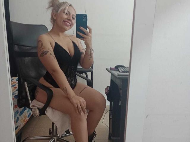 NinaJonson - Live sex cam - 18774738