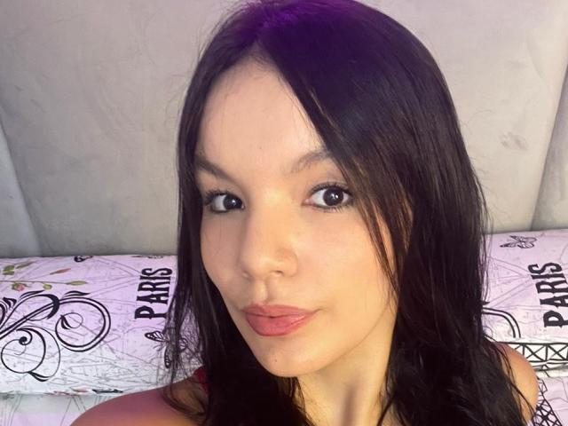 AlondraWm - Live porn &amp; sex cam - 18779418