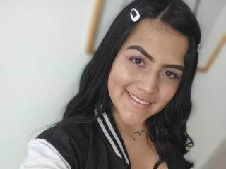 LucyThompsonn - Live sex cam - 18781186