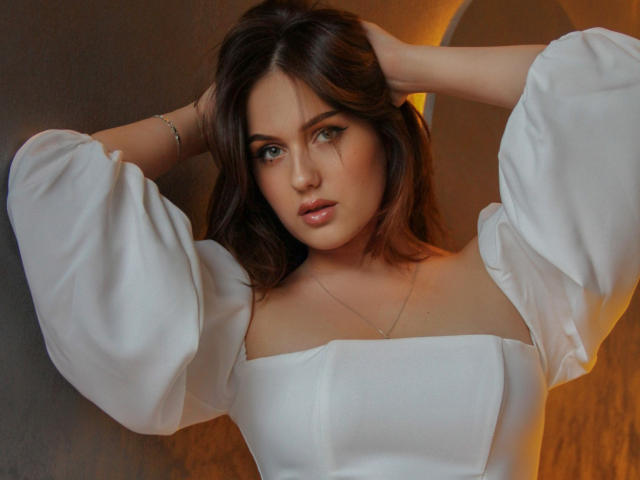 LisaFrancis - Live sex cam - 18783098