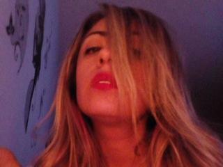 LuliLatinKiss - Live sex cam - 18784454