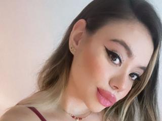 SamanthaMoure - Live sex cam - 18787450