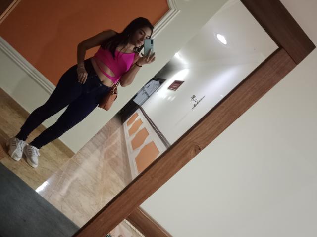 SharonKlart - Live porn &amp; sex cam - 18788694