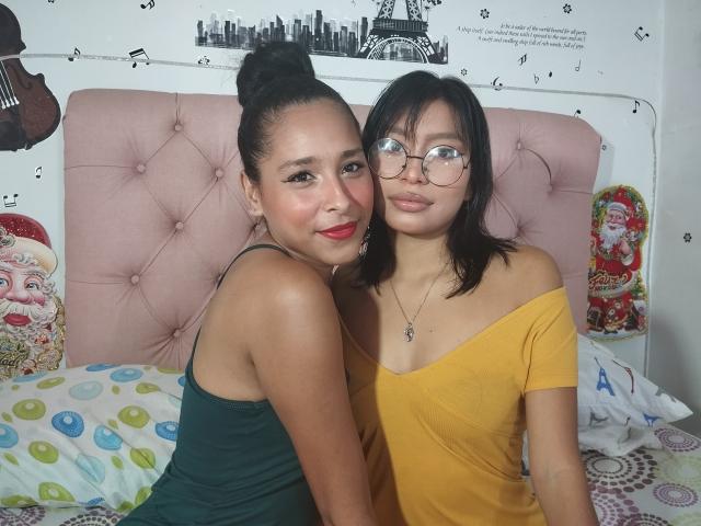 JennyAndLanna - Live Sex Cam - 18795410